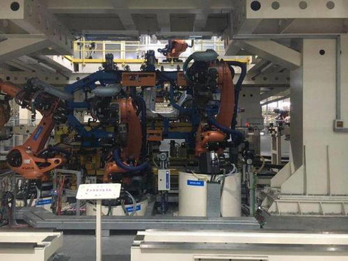 機械手臂完成一線作業，貴陽企業數據開發很酷炫